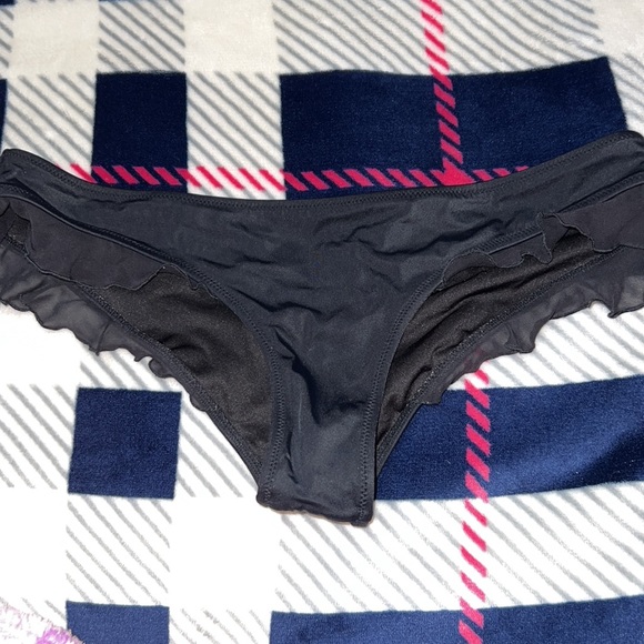 Victoria’s Secret bikini set - Picture 4 of 8